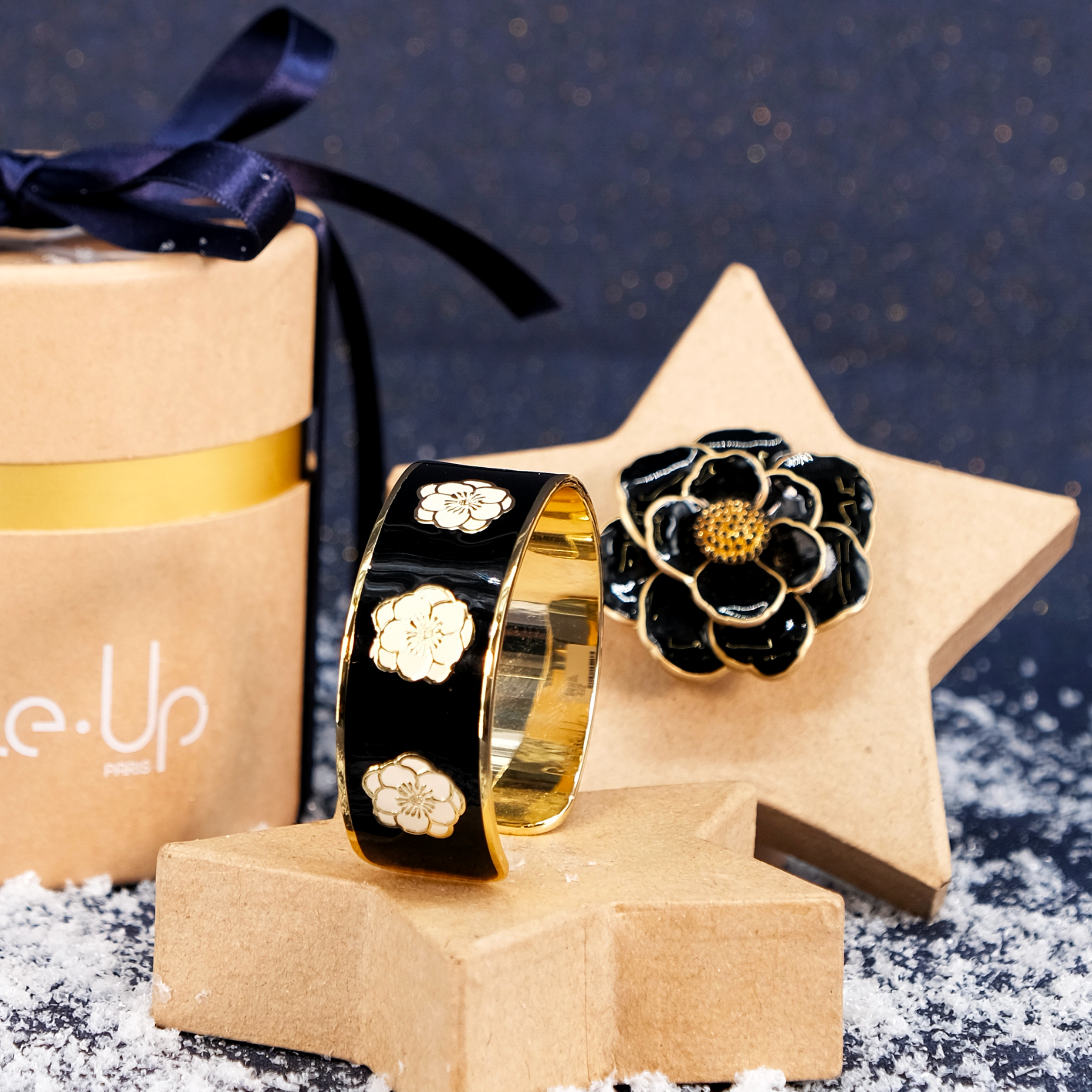 Coffret Mini Pendentif et Jonc Peony - Noir Carbon