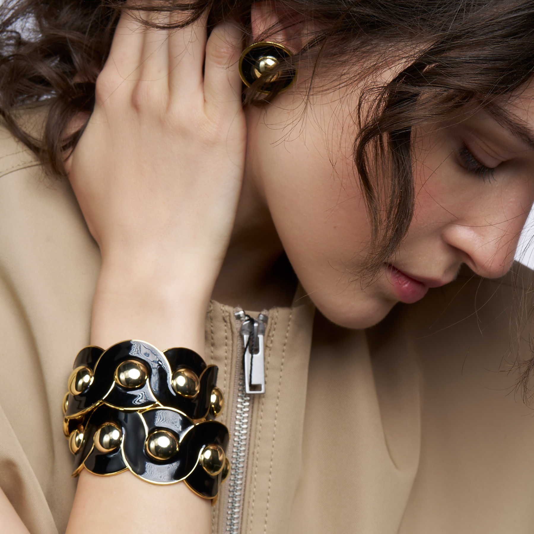 Moon Cuff - Carbon Black