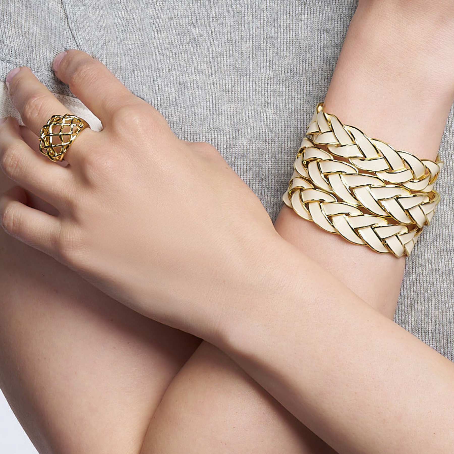 Venus Ring - Light Gold