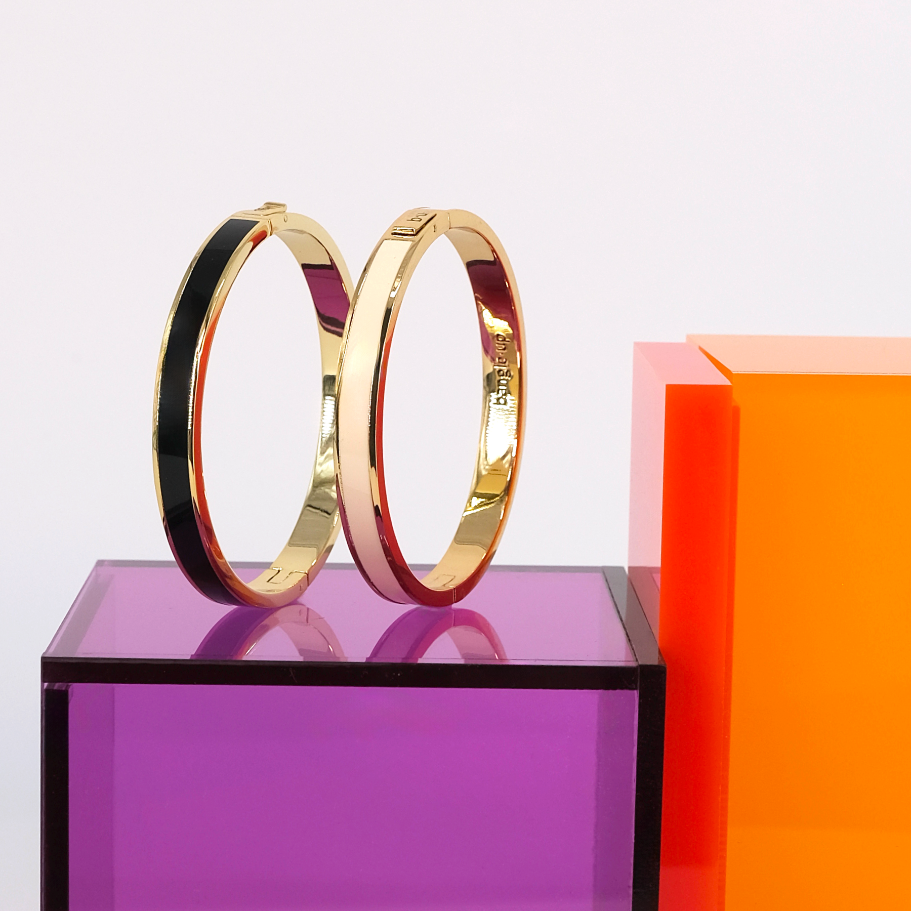 Box of 2 Bangles - Sand White / Black