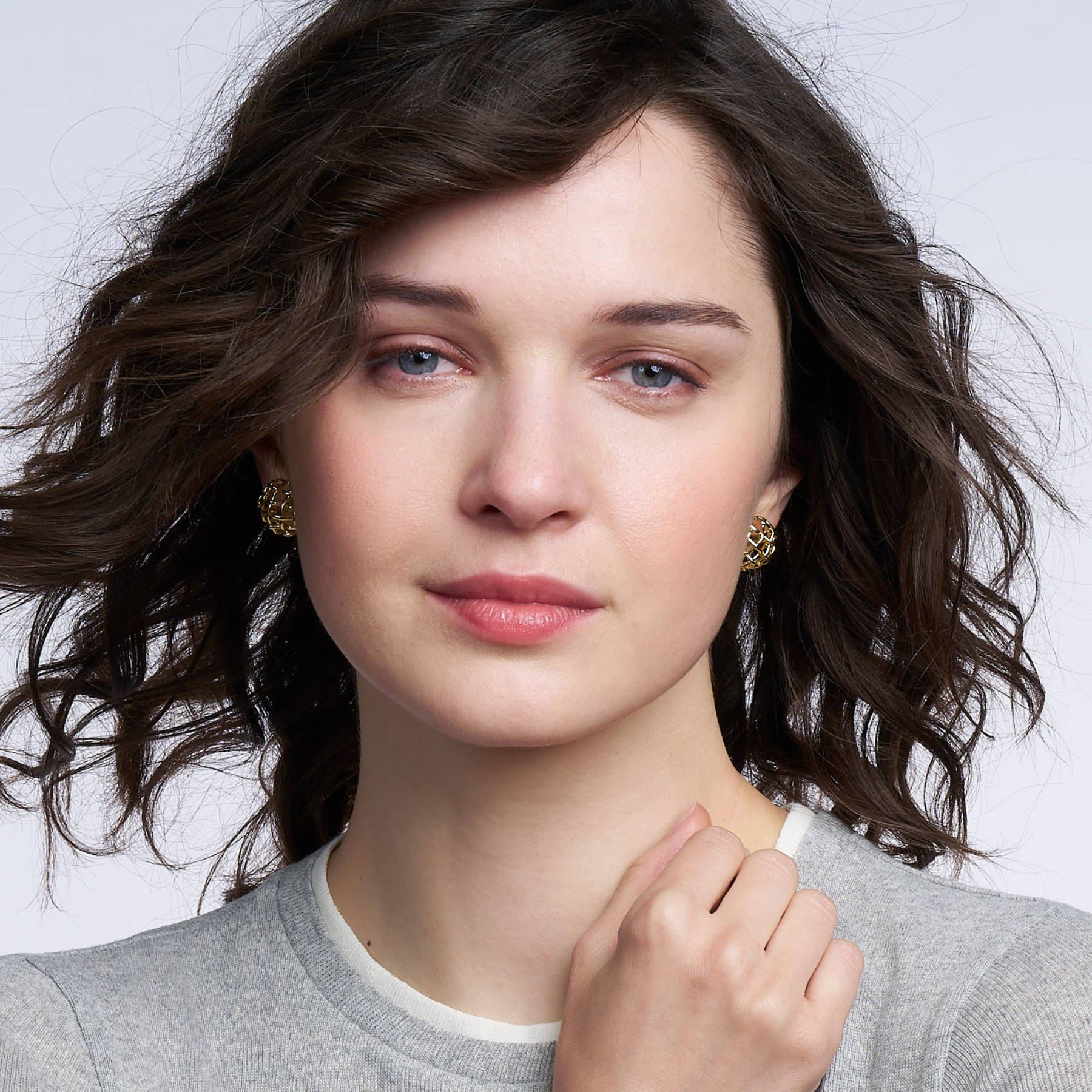 Venus Earrings - Light Gold